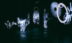 Featured image of post How AI is Redefining E-Commerce Experiences Through Data-Driven Design