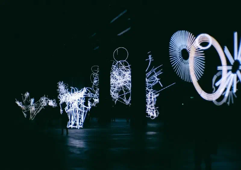 Featured image of post How AI is Redefining E-Commerce Experiences Through Data-Driven Design