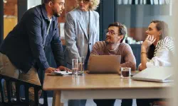 Featured image of post The High Cost of Undervaluing Experienced Marketing Leadership